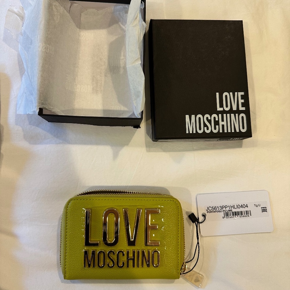 Love Moschino wallet
